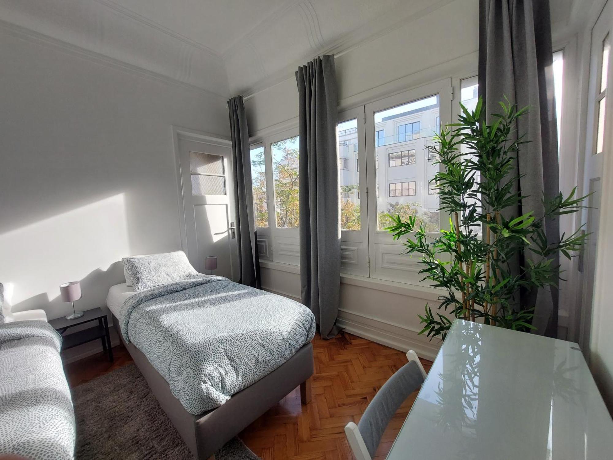 Cabralus Hotel Lisbon Exterior photo